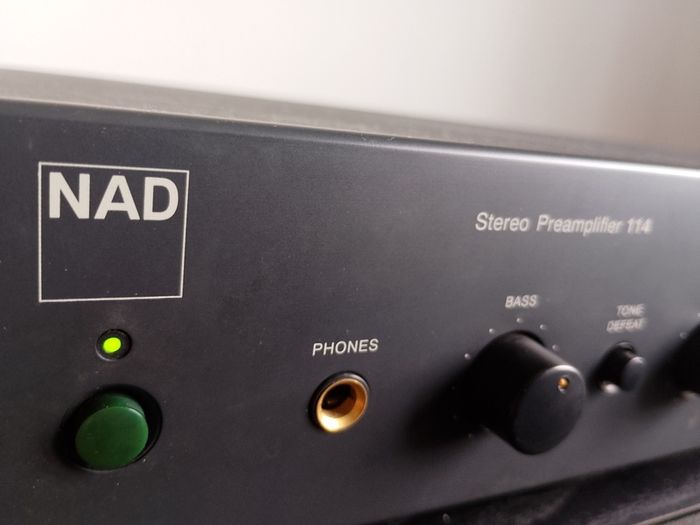 NAD 114 preamp