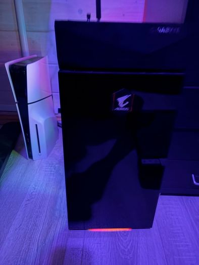 Gigabyte AORUS C300 Glass, a mid-tower