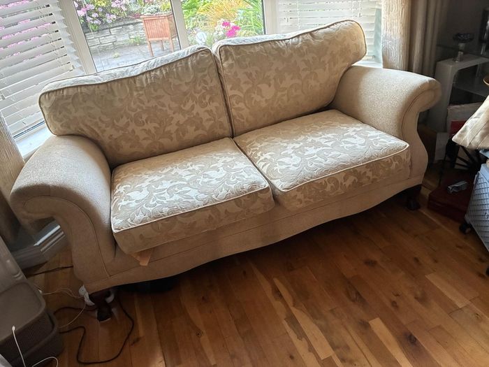 Quality 3 Piece Sofa Suite 2-Seater  2 Armchairs Excellent Condition