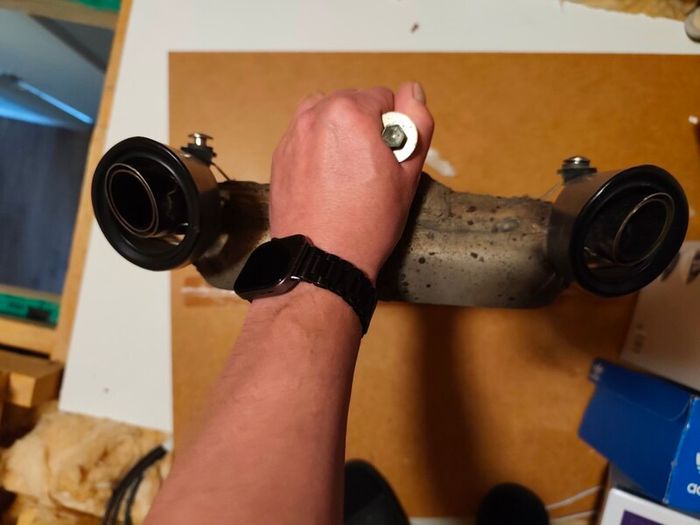 Suzuki Gsr 600 2008 original exhaust