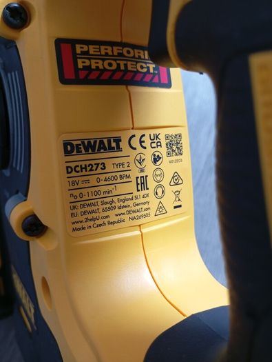 DeWalt dch273 SDS Drill (New)