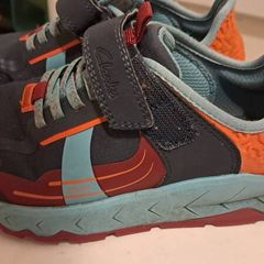 Clarks runners