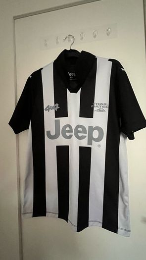 Black and white stripped jeep shirt