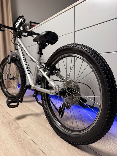 Specialized Hot Rock Kids Bike 20 inch