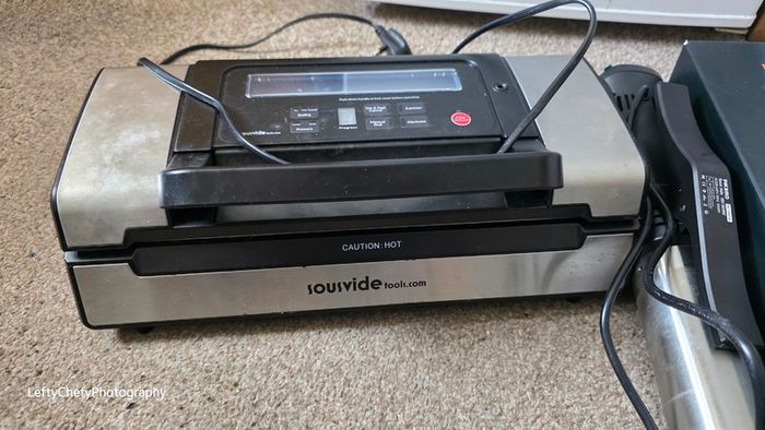 Sous vide and food vacuum