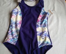 Age 6-7 swimsuit and hat