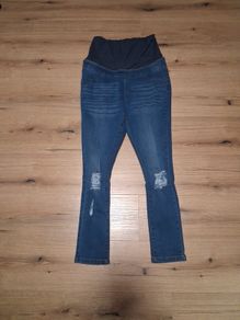 Maternity ripped jeans size 14