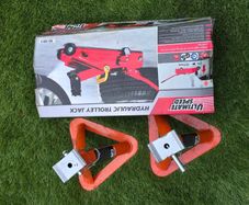 car jack