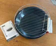 Koopman Lightweight charcoal BBQ