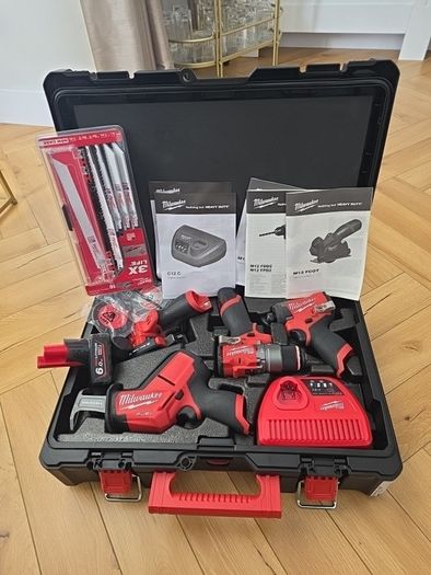 milwaukee  m12 gen 3 kit