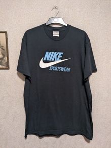 Nike T-shirt Size L