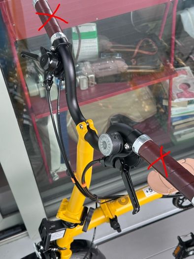 Brompton C Line 6-speed Bumblebee Yellow with accessories