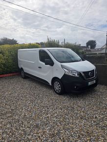 2017 Nissan NV300