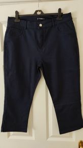 Dunnes Navy Three Quarter Lengths size 16