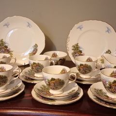 Vintage Royal Vale " Country Cottage". 22 pieces Tea Set, Bone China England.