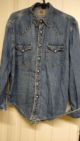 Levi's Mans Denim Shirt. XL.