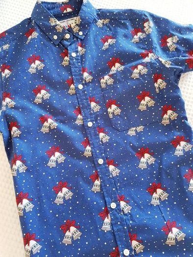 Christmas Short Sleeve Shirt - Size Small
