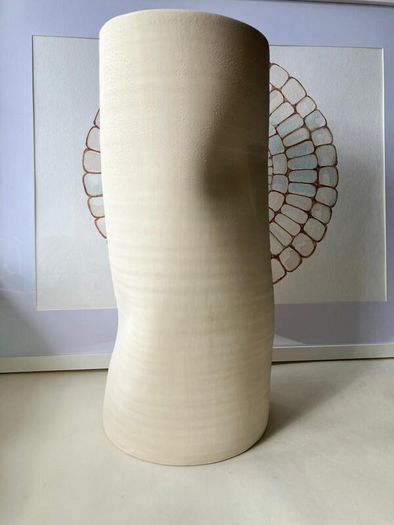 Large Modern Artistic Vase (new)