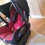 Maxi Cosy Infant Car seat with Isofix base Image 2