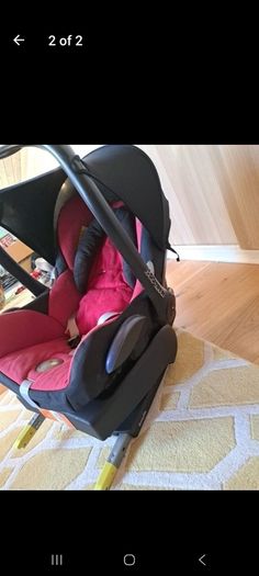 Maxi Cosy Infant Car seat with Isofix base