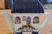 Leonardo Collection Decorative House Teapot
