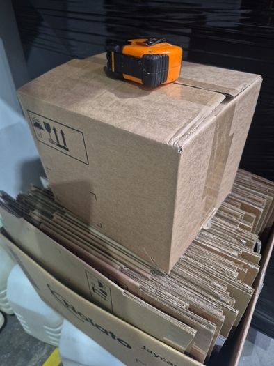 Cardboard box