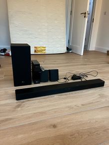 LG SK5R Wireless 4.1 Channel Sound Bar System