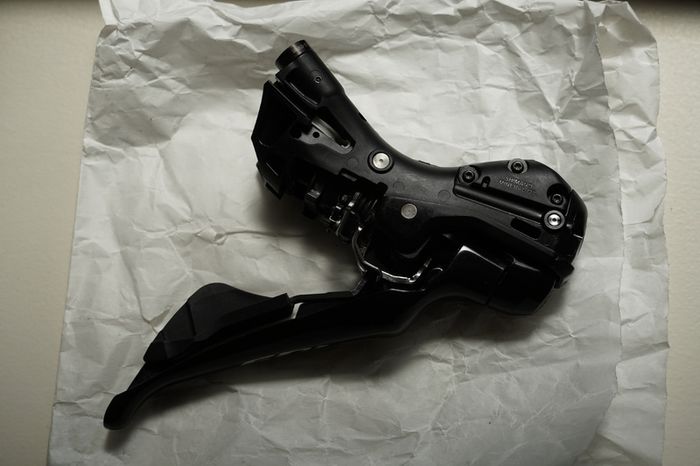 FOR PARTS: Shimano 105 ST-R7020-L left shift/brake lever, hydraulic