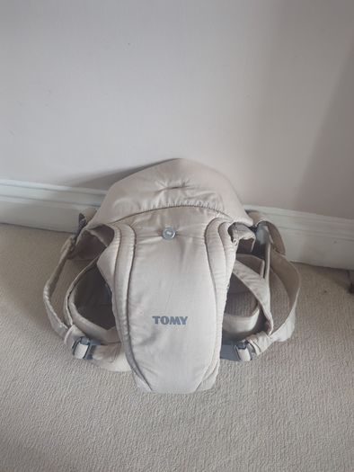 Tomy Freestyle Classic Baby Carrier