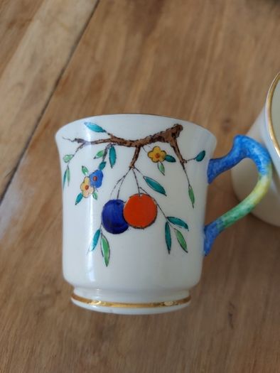 Stunning Vintage Expresso Coffee Cups, Saucers, Sugar Bowl and Milk Jug.