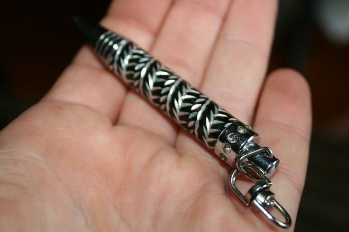 Bullet Pendant Pen