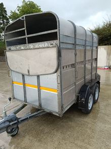 2 cow trailer 8'x4'6"