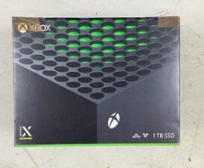 XBOX Series X - 1TB - 2 Controllers