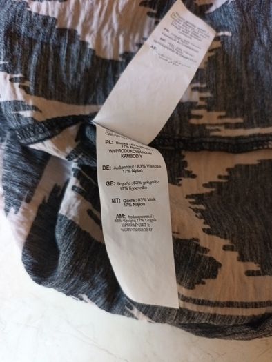 New Look Black/Biscuit Dress. S. 16.  New - No Tag.