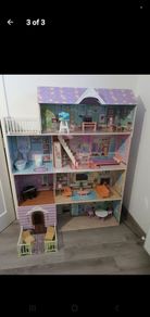 Lillies Wooden Dolls house