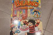 beano and dandy comic annuals and specials