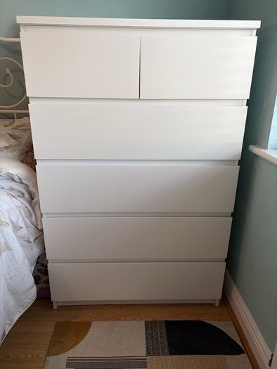 Malm IKEA chest of drawers