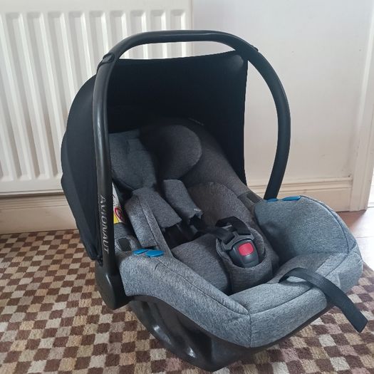 Avionaut Pixel lightest infant car seat 0-13kg