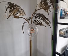 Floor lamp