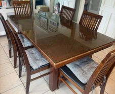 Kitchen Table and 6 Chairs