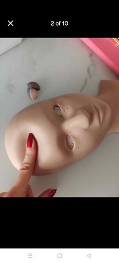 eyelash mannequin
