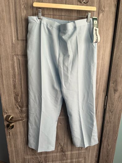 BNWT Ladies Trousers UK 20