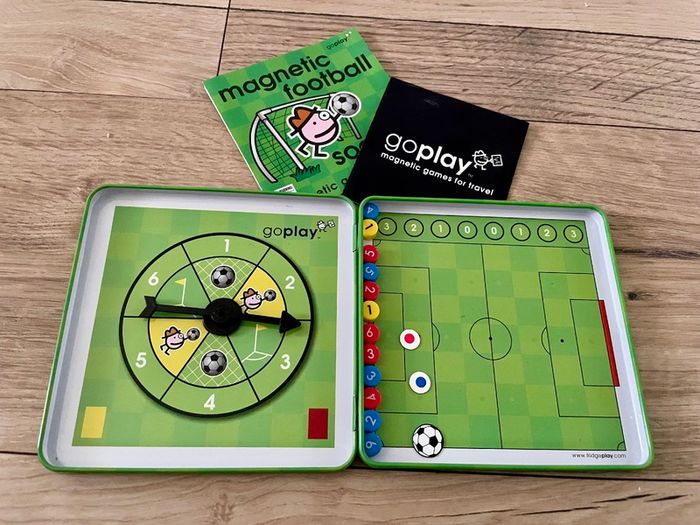Magnetic Soccer travel game tin