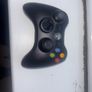 XBOX 360 and 1 controller + Kinnect Image 9