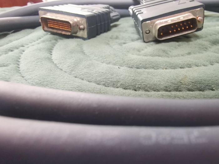 X. 21 cable 298cm long
