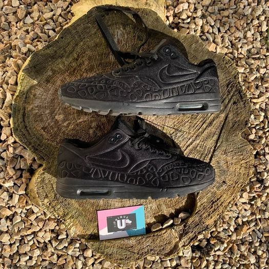 Premium Nike Air Max 1 Ultra Black
