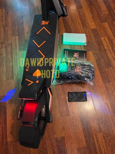 Electric Scooter, Brand New, Free Kukirin Bag , Delivery Available,6months Warranty