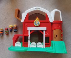 Little people, farm Gate