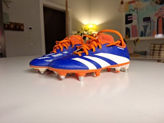 Adidas Predator size 3 rugby soccer soft ground
