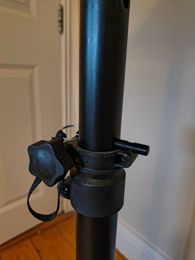 studio monitors stand (pair) (see specs in description)